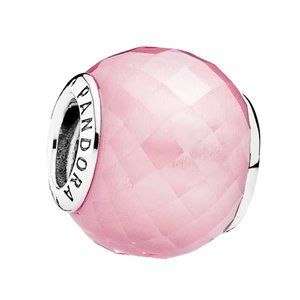 PANDORA - Geometric facets pink Crystal